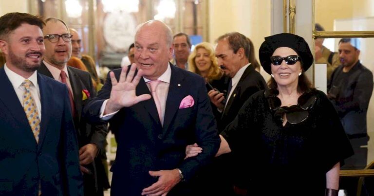 danza-de-nombres-para-la-embajada-en-washington-en-la-celebracion-a-un-empresario