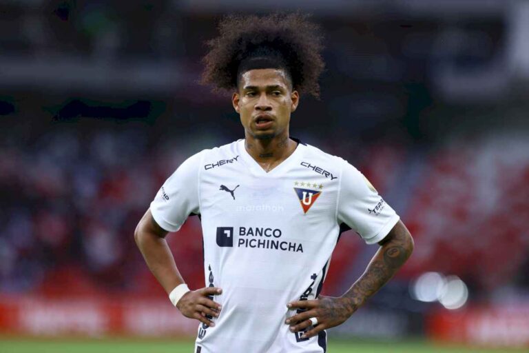 murio-el-ecuatoriano-marco-angulo,-futbolista-de-la-liga-de-quito-y-de-la-seleccion-de-su-pais