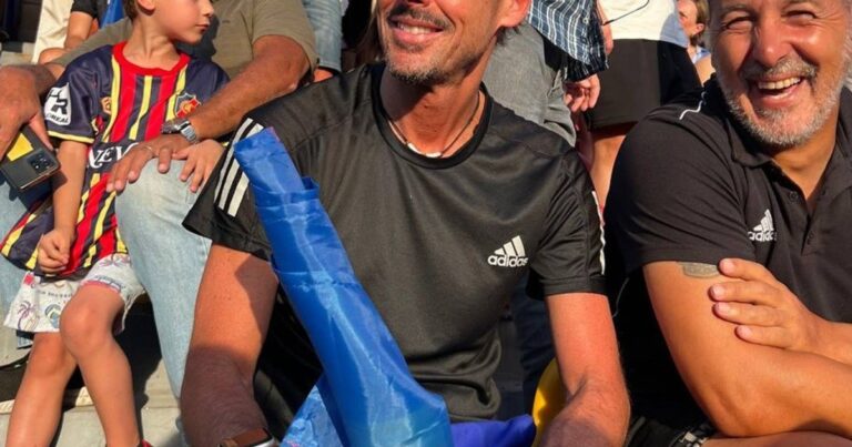 Mariano Closs, presente en la cancha de Colegiales para la final de la B Metro