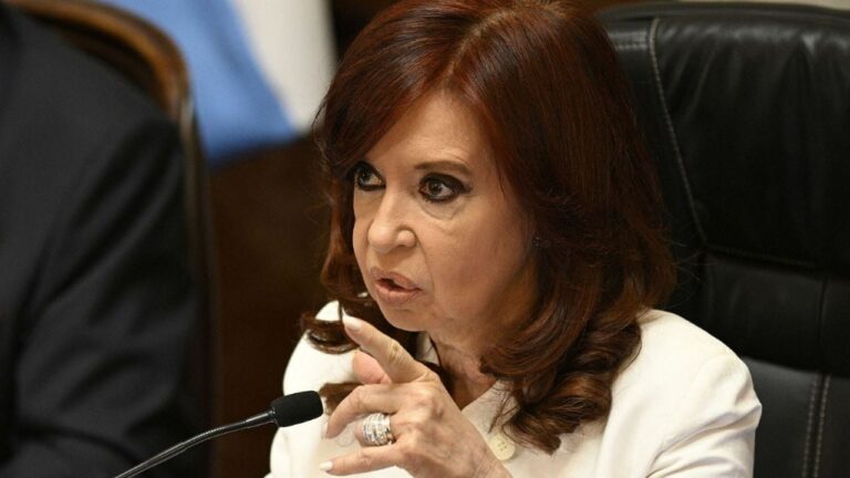 Cristina Kirchner enfrenta las consecuencias de sus acciones: Estoy dispuesta a pagar el castigo