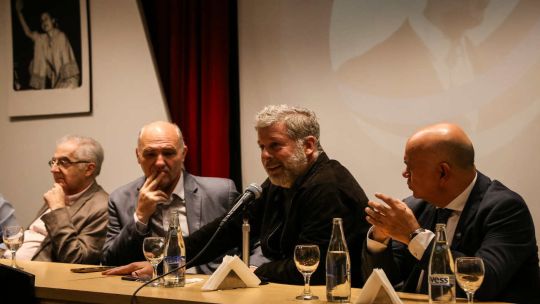 El peronismo se reunió para levantar en alto la bandera de la soberanía