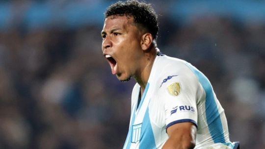 En Racing todavía no arreglan la continuidad de Roger Martínez