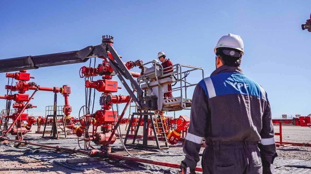 Qué empresa marca récords en producción y exportación de petróleo en Vaca Muerta