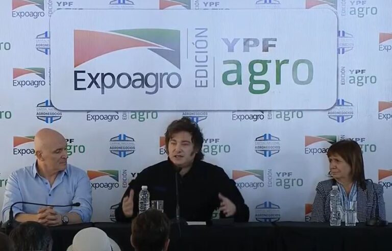 Milei respaldó a Bullrich tras la brutal represión en Congreso: Los buenos son los de azul»