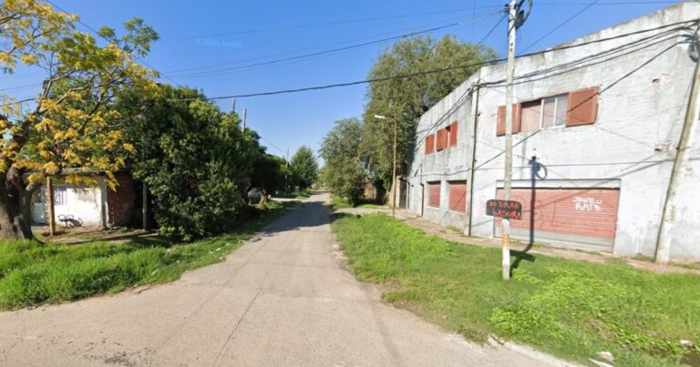 Atacan a un adolescente de 16 años para robarle en el mismo barrio donde asesinaron a Kim Gómez