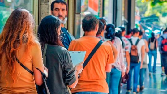 El desempleo creció en 2024 y afectó a casi 1,5 millones de personas