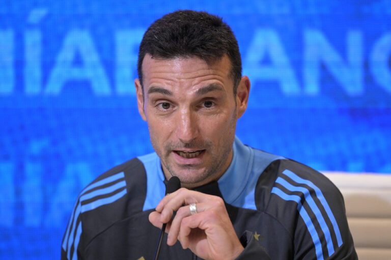 Lionel Scaloni: «La meta es tener la pelota y ser eficaz con ella»