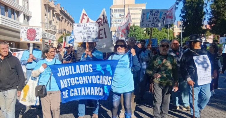 Catamarca. Jubilados Autoconvocados marchan previo al tercer paro general