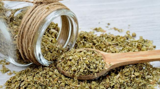 Qué le pasa al cuerpo cuando comés orégano