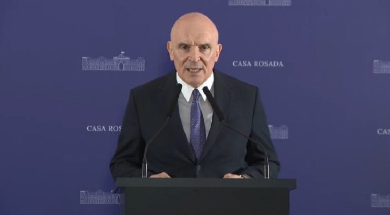 El Gobierno impulsa una ley para proteger evasores y dice que no hay plata para los jubilados