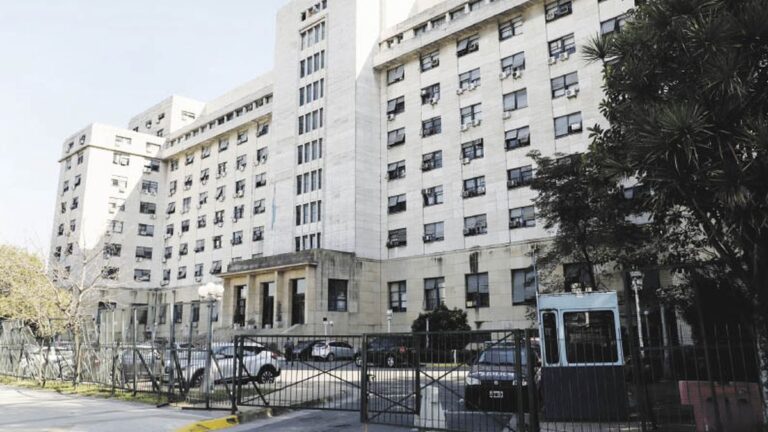 La Justicia le dio 5 días hábiles a Cristina para presentarse en Tribunales para su detención