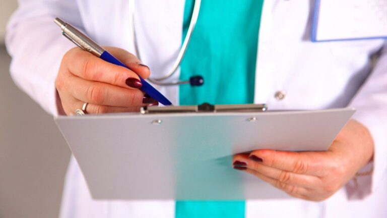 Las prepagas definen nuevos aumentos para julio, tras el 1,5% de inflación: cuánto subirá cada una