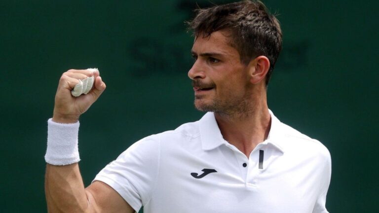 Mariano Navone venció a Denis Shapovalov y logró su primer triunfo en Wimbledon