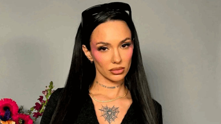 La Joaqui sufrió un accidente en pleno show en Milán y terminó con cuello ortopédico