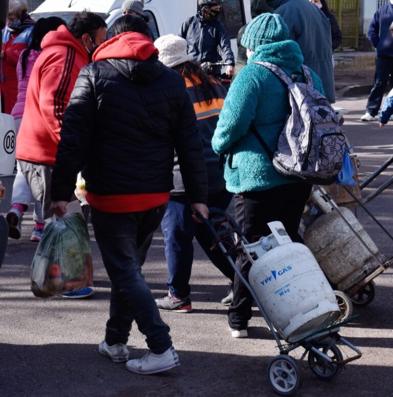 El gobierno de Javier Milei desreguló la compra y venta de gas engarrafas