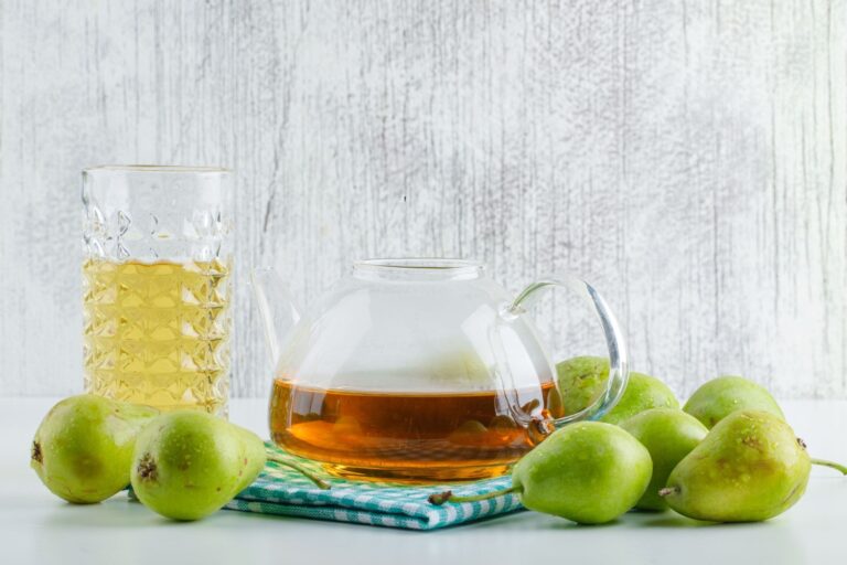 Infusión de hojas de guayaba con limón: para qué sirve y cuáles son sus beneficios