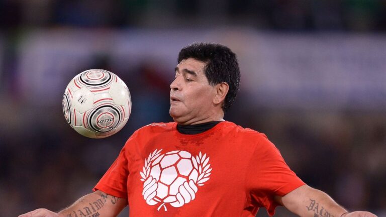 Nuevo paso en el juicio por Maradona: sortearon al tercer juez para completar el tribunal