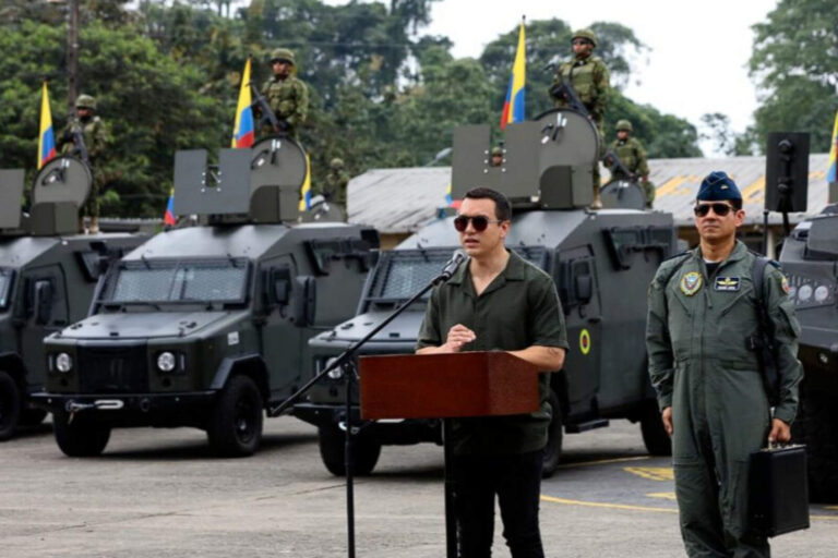 El presidente Noboa entregó vehículos tácticos para fortalecer la seguridad nacional