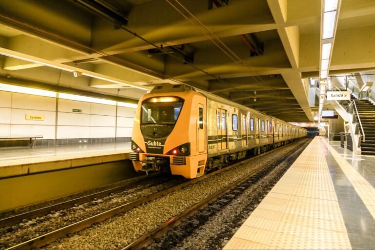 A qué hora es el paro de subtes en CABA hoy, lunes 4 de agosto