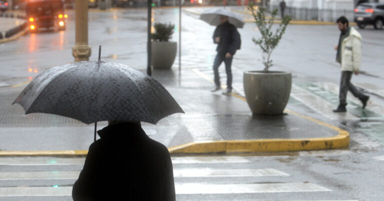 Alerta naranja por ciclogénesis en el AMBA: las lluvias de hoy superarían en un solo día el promedio histórico de agosto en la Ciudad