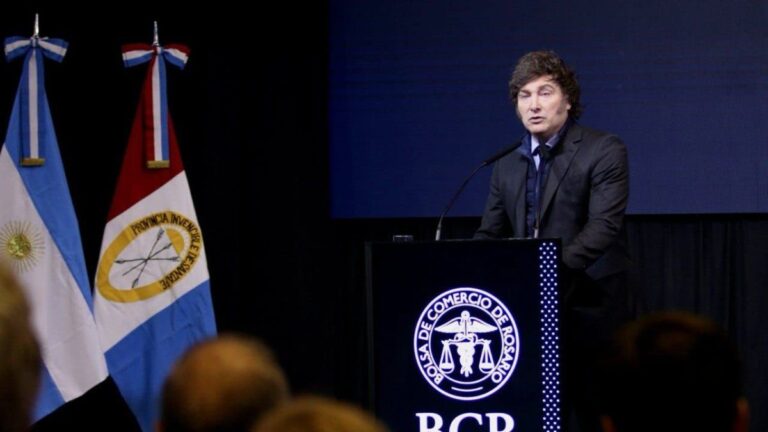 Javier Milei cierra una semana complicada con un discurso en la Bolsa de Comercio de Rosario