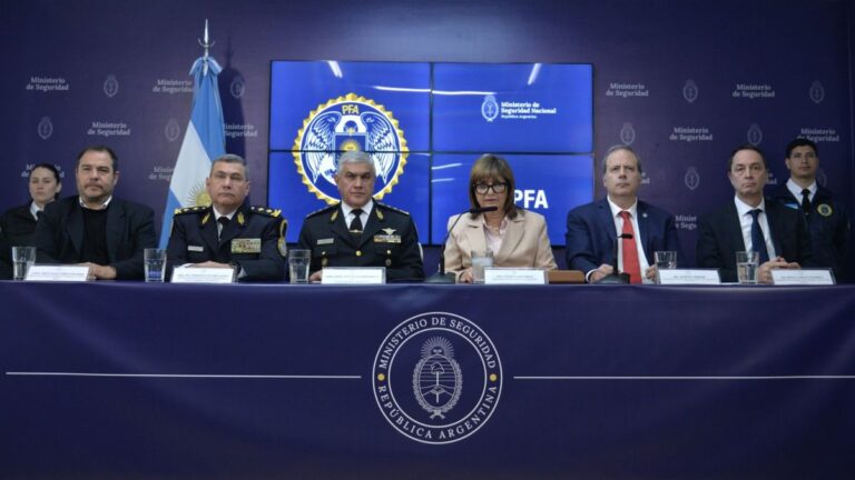 Patricia Bullrich presentó un operativo narco internacional que decomisó 500 kilos de cocaína