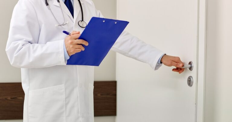 El Gobierno define si aplica una multa millonaria a siete prepagas grandes para reparar a sus afiliados