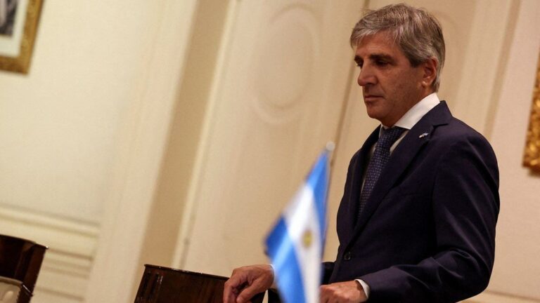 Luis Caputo calificó la bilateral con Donald Trump como «emocionante» y «emotiva»