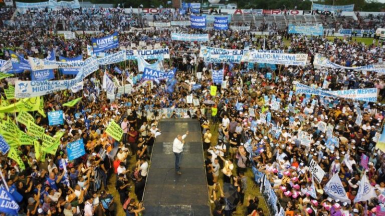 Jaldo encabezó el acto por el Día de la Lealtad ante más de 45 mil personas