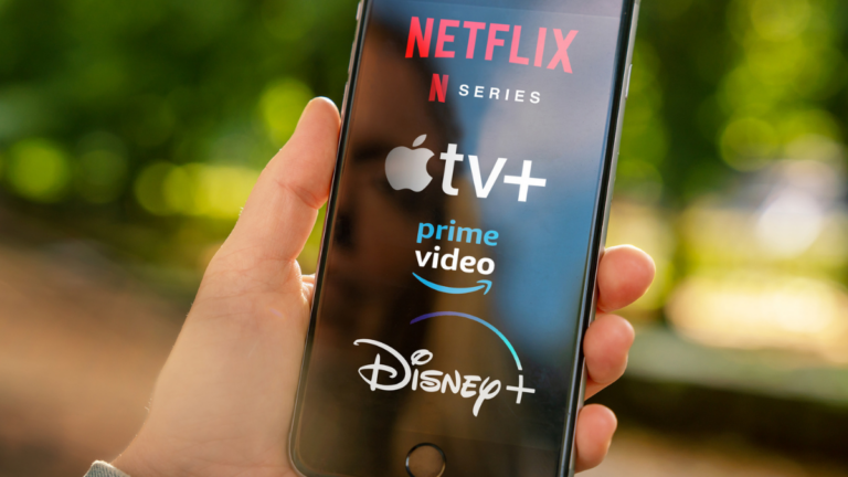 Cuáles fueron y dónde ver las películas y series que marcaron 2016 y hoy cumplen 10 años