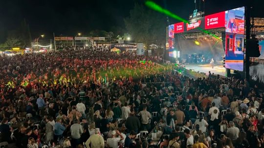 Festival de Folclore en el Agua: Villa del Rosario celebró tres noches históricas y ya palpita los 60 años