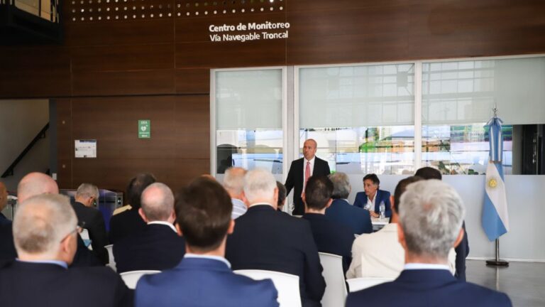 La licitación de la Hidrovía entra en su tramo final y avanza la creación del consejo de control