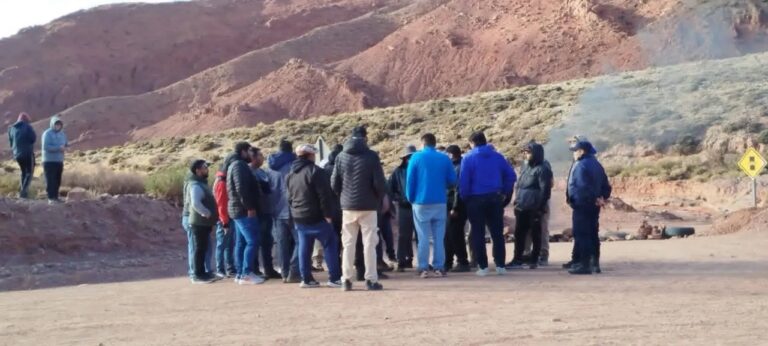 Nuevo corte en ruta minera reaviva tensión entre La Rioja y San Juan