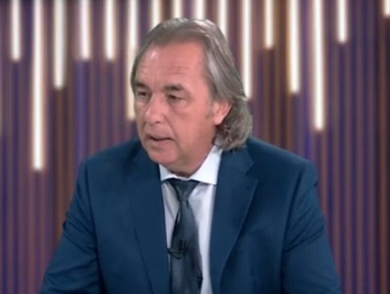 Diputado Gustavo Deguer durante una declaración sobre minería.