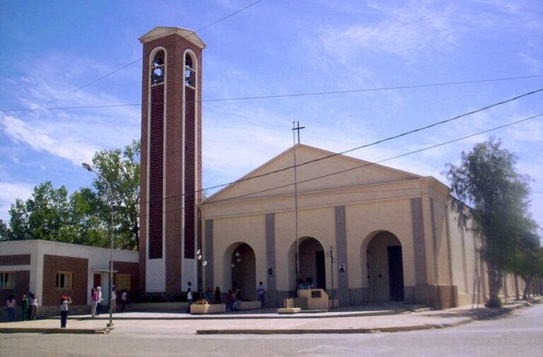 Iglesia San José de Jáchal con corte de luz