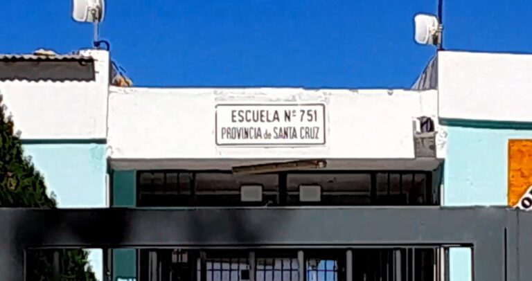Escuela Cabecera 751 Provincia de Santa Cruz en Rodeo, Iglesia