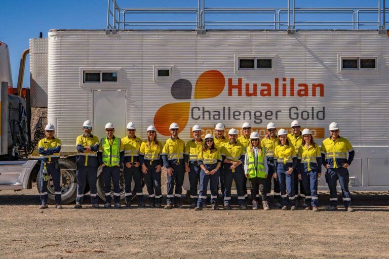 Visita de embajadores de la Unión Europea a la mina Hualilán en San Juan