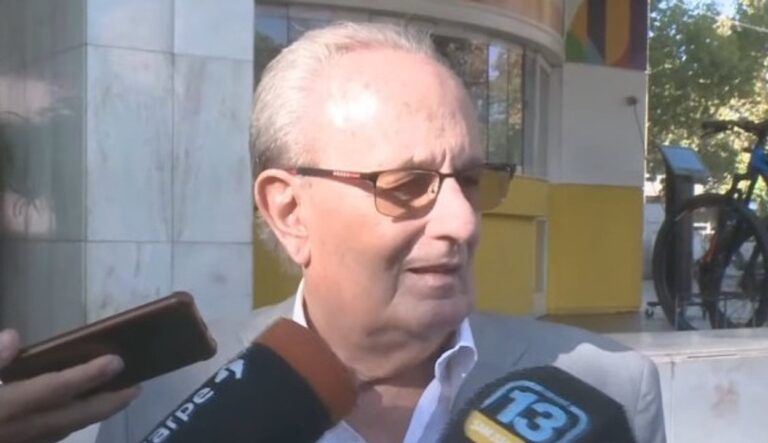 José Villa, dirigente de UPCN San Juan, durante un acto público