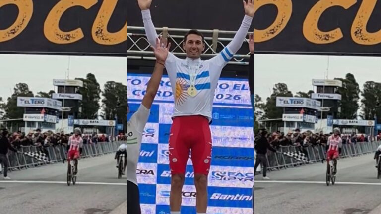 Nicolás Tivani, ciclista sanjuanino, celebra su título de campeón argentino de ruta.
