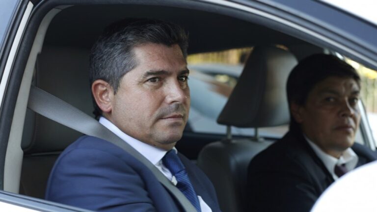 Gobernador Marcelo Orrego durante una exposición oficial.