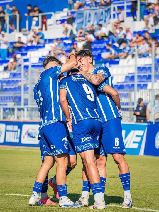 Jugadores de San Martín de San Juan y Godoy Cruz en el clásico de reserva