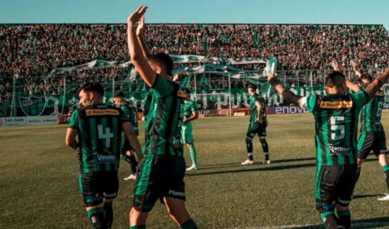 Estadio Hilario Sánchez durante el partido San Martín vs Quilmes