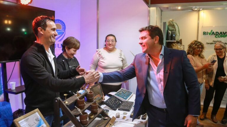 Inauguración de la Feria Internacional de las Artesanías en el Complejo Ferial Costanera, Chimbas