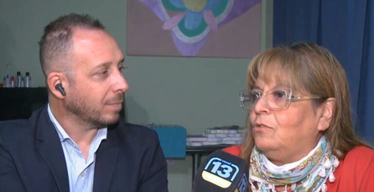Voluntarios de Unidos por un Sueño preparando donaciones para la campaña solidaria